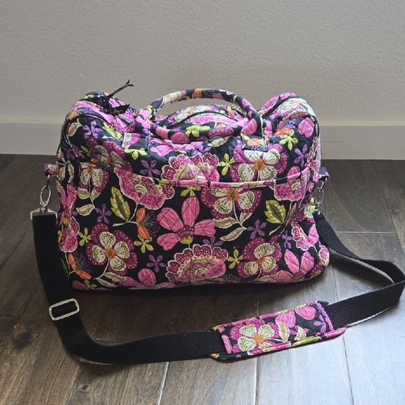 Vera Bradley Weekender Travel Bag, GUC, Travel Chic, Colorful Vibrant Bag - Picture 2 of 14